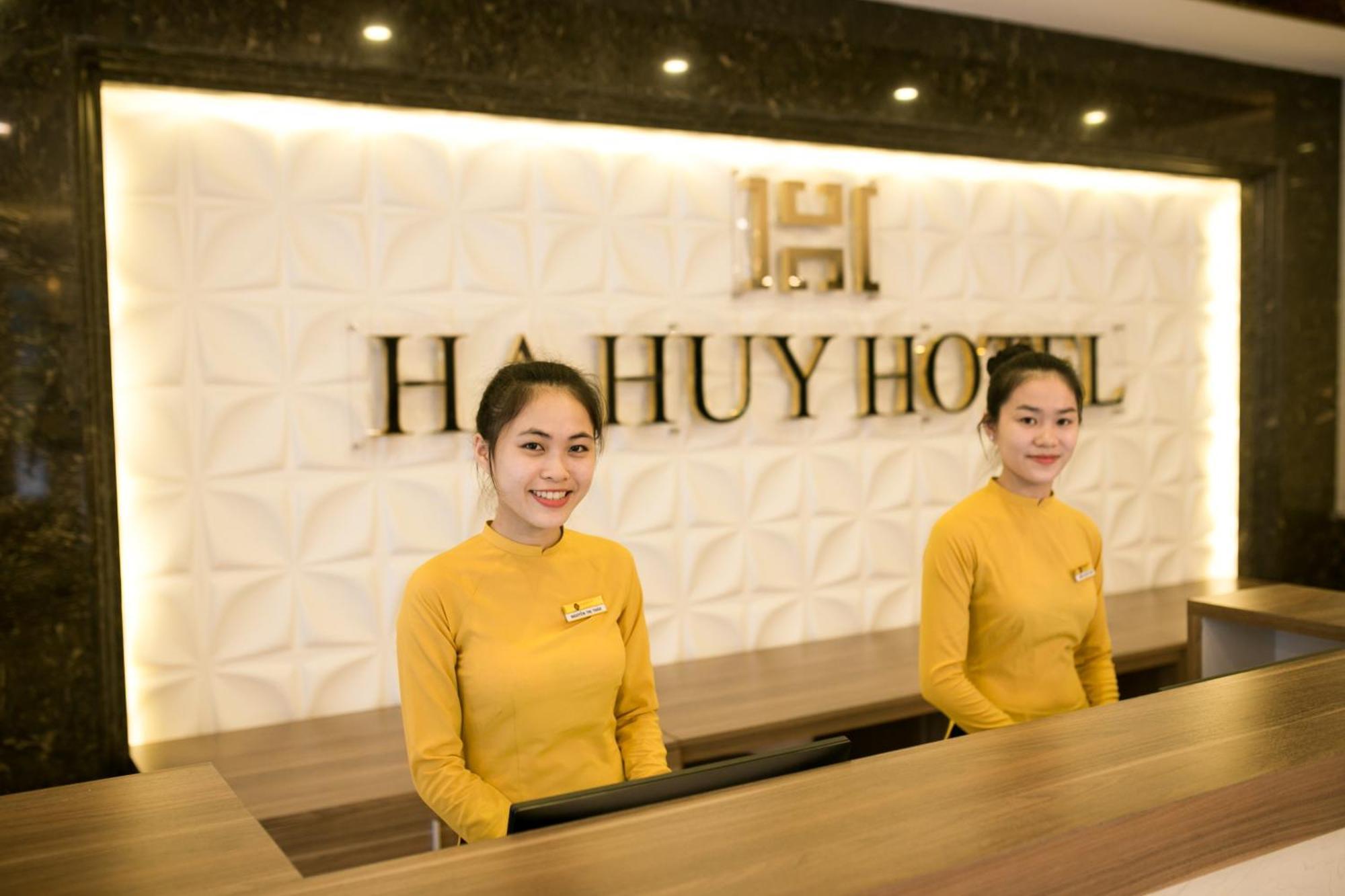 Ha Huy Hotel Hà Tĩnh Buitenkant foto
